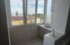 Inchiriez apartament decomandat - 4