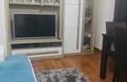 VAND APARTAMENT 2 CAMERE ; Locatie: Targu Jiu, Str. Margaritarului, Bl. 1E (aproape de Mall, liceu si magazine) ; Pret: 68.000 (Usor negociabil)