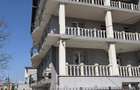 Casă cu 4 camere în Central - 2
