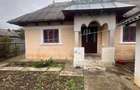 De vanzare casa batraneasca dormata din 2 camere, teren 608mp, 25000e