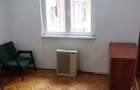 Vand apartament cu trei camere