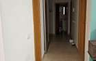 Vand apartament 3 camere