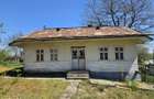Casa cu 3 camere ?i teren de 2500 mp - 4