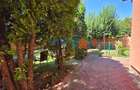 Vilă elegantă cu 5 dormitoare, grădină privată de 500 mp, terasă și garaj - 38