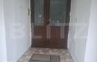 Apartament 3 camere, 65 mp, zona Gaesti