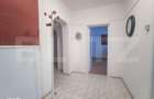 Apartament cu 3 camere, 2 bai, 2 balcoane pe strada Avram Iancu - 13