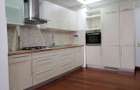 Apartament 3 camere la parter Cosmopolis, direct proprietar