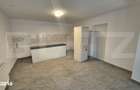 Casa cu 3 camere de , 200 mp, teren 3286 mp, localitatea Jankmajtis, U - 2