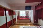 Apartament cu 4 camere decomandat în Trocadero - 1