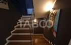 Casă cu 5 camere cu Teren 250 Mp în Central - 11