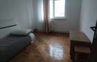 Apartament cu 3 camere decomandat în Crâng - 3