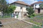 Casă cu Teren 496 Mp în Central - 1