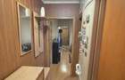 Apartament cu 3 camere semidecomandat în Craiovița Nouă - 1