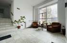 Apartament cu 3 camere decomandat în Decebal - 2