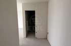 Apartament cu 3 camere semidecomandat în Florești - 3