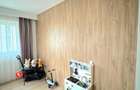 Apartament cu 3 camere decomandat în Tractorul - 15