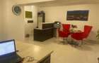 Spațiu comercial, de 82 mp, în Central - 4