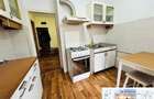 Apartament cu 3 camere decomandat în Piața Centrală - 5