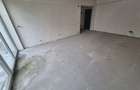 Vand apartament compus din 2 camere, hol, baie ,bucatarie si balcon, semifinisat Str. Liviu Rebreanu - 5