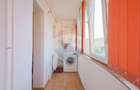Apartament cu 2 camere decomandat în Tractorul - 17