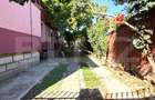 Casa de 100 mp, teren 450 mp, pet friendly, zona strazii Paris - 11