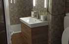 Inchiriere apartament 2 camere, decomodat, in spatele primariei