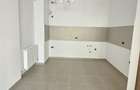 Apartament cu 3 camere decomandat în Tractorul - 6