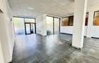Spatiu comercial/birouri de inchiriere, P+1+M, 260 mp, deschidere dubla, curte - 3