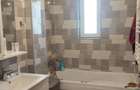 Casă cu 4 camere cu Canalizare în Apărătorii Patriei - 4