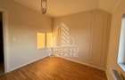 Apartament cu 4 camere decomandat în Dâmbovița - 8