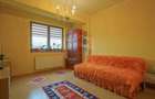 Apartament cu 3 camere decomandat în Tractorul - 27