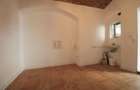 Apartament cu 3 camere în P-ța Unirii - 16
