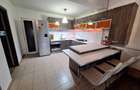 Apartament cu 3 camere decomandat în Km 5 - 6