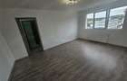 Apartament cu 2 camere semidecomandat în Micro III - 11