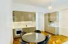 Apartament cu 3 camere semidecomandat în Central - 1