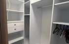 Apartament cu 3 camere decomandat în Tractorul - 6
