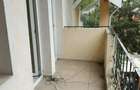 Casă cu 5 camere în Central - 2