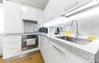 Apartament cu 3 camere decomandat în Central - 1
