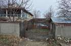 Vila P+1,hala 70 m2 la parter, la DN4 - 6