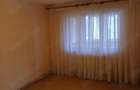 vand ap 3 camere decomandat parter balcon anchis termpan pre? 70000 euro - 2