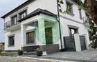 Casă individuală cu 5 camere cu Teren 750 Mp în Central - 1
