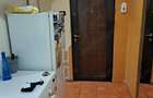Apartament cu 2 camere semidecomandat în Km 4 - 1