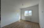 Intabulat! 3 camere, decomandat, loc de parcare, 72mp, Hlincea - 2