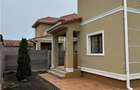 Duplex cu 5 camere cu Canalizare în Moșnița Veche - 4