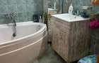 Apartament cu 3 camere decomandat în Tractorul - 8