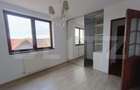 Apartament cu 3 camere decomandat în Central - 4