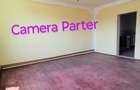 Casă cu 4 camere cu Teren 2300 Mp în Central - 3