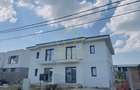 Casă cu 5 camere cu Teren 343 Mp în Dumbrăvița - 1