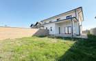 Casă cu 5 camere cu Teren 285 Mp în Chișoda - 2