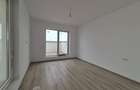 Penthouse cu 3 camere decomandat în Sud - 4